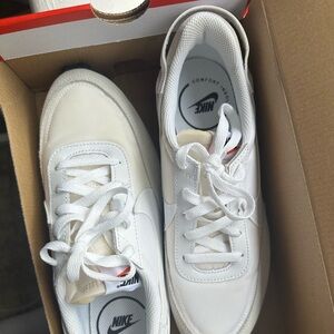 Nike Waffle Debut sneakers white women’s 9.5